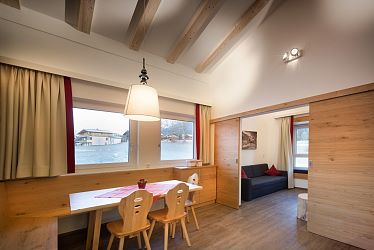Living and Dining Area Apartment Heidelbeere