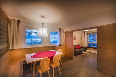 Living Room Apartment Himbeere